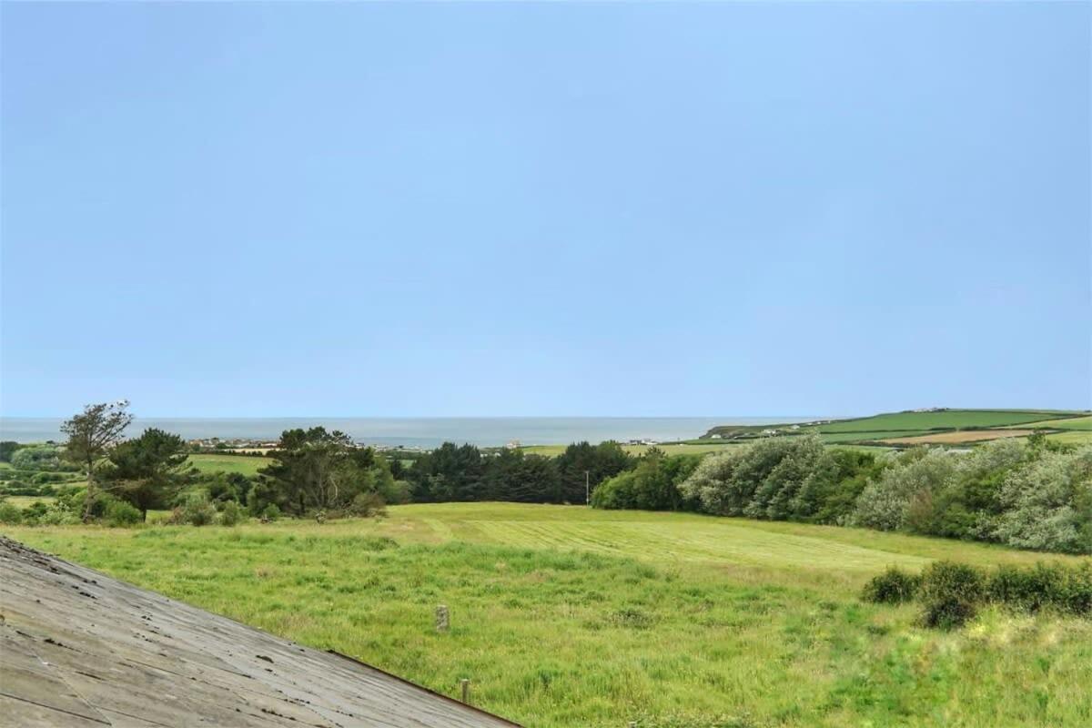 Lovely 2 Bedroom Coastal Cottage Near Bude Exteriör bild